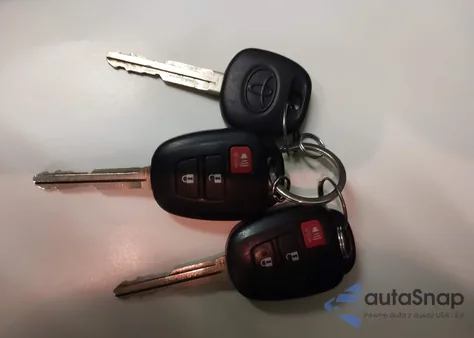 2017 Toyota Rav4 Le из США, поврежденный, VIN 2T3BFREV7HW591905